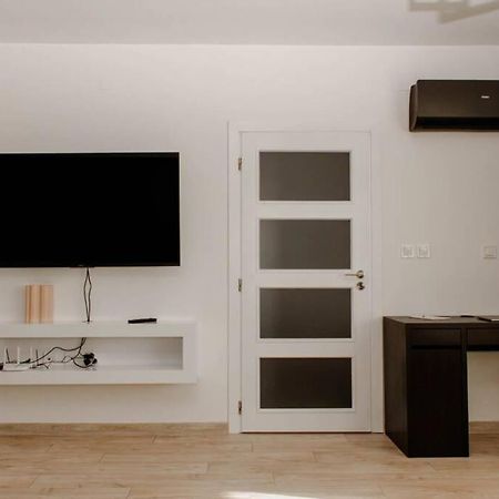 Super Luxurious & Spacious Designer Apartment. 스타라 자고라 외부 사진