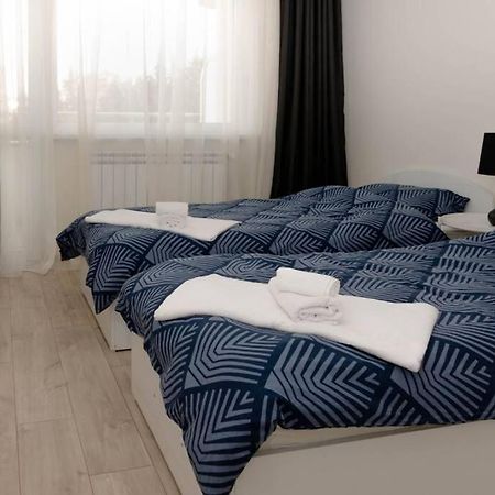 Super Luxurious & Spacious Designer Apartment. 스타라 자고라 외부 사진