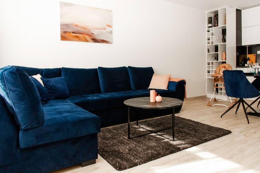 Super Luxurious & Spacious Designer Apartment. 스타라 자고라 외부 사진