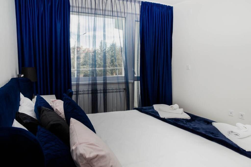 Super Luxurious & Spacious Designer Apartment. 스타라 자고라 외부 사진