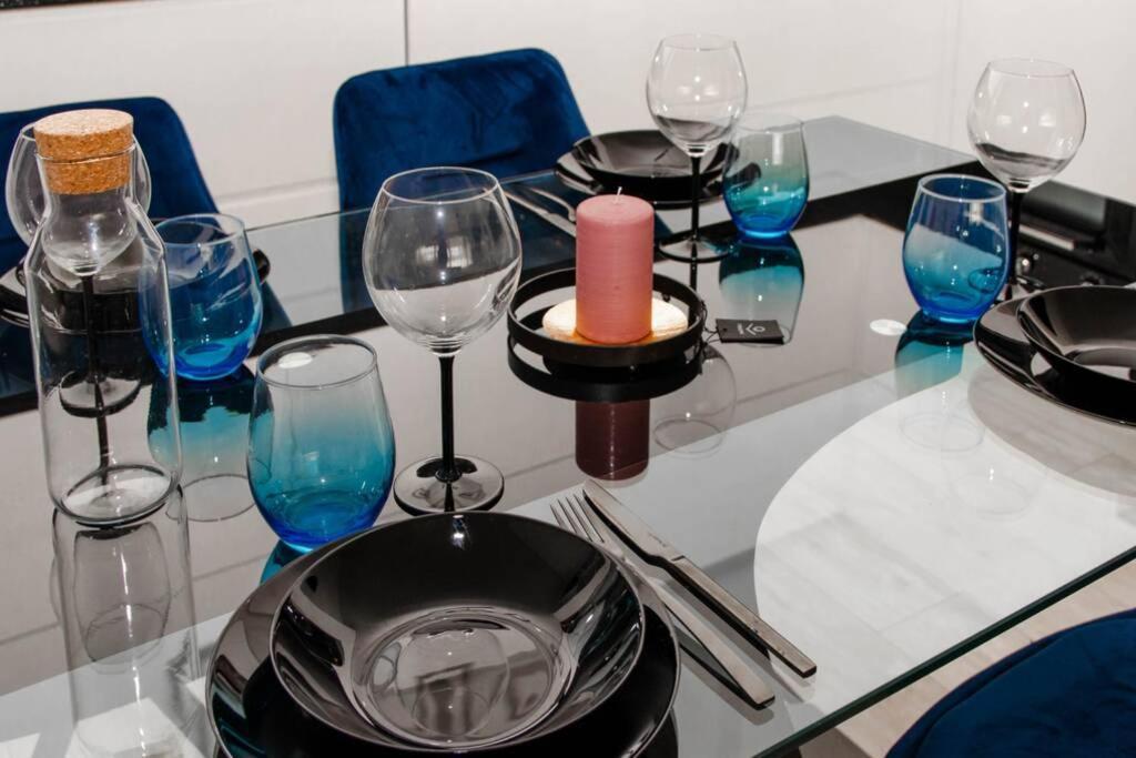 Super Luxurious & Spacious Designer Apartment. 스타라 자고라 외부 사진