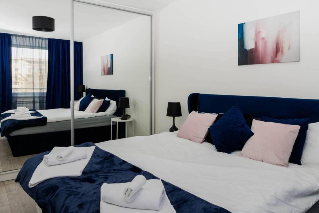 Super Luxurious & Spacious Designer Apartment. 스타라 자고라 외부 사진