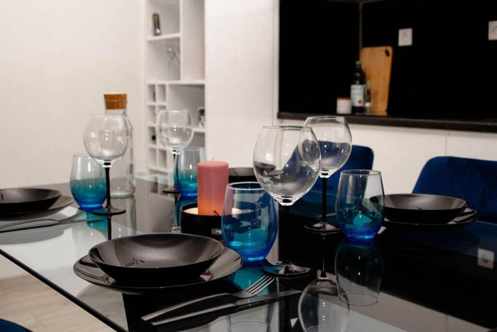 Super Luxurious & Spacious Designer Apartment. 스타라 자고라 외부 사진